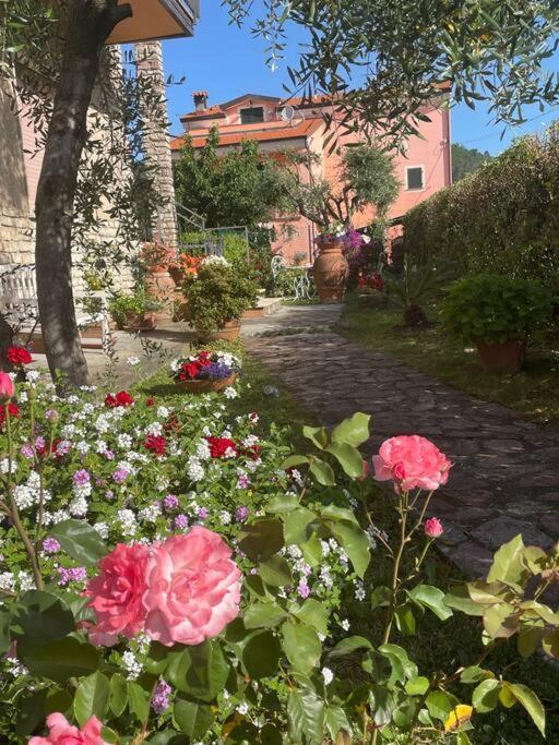 Annali Casa Vacanze - Shabby Style Nella Natura La Spezia Extérieur photo